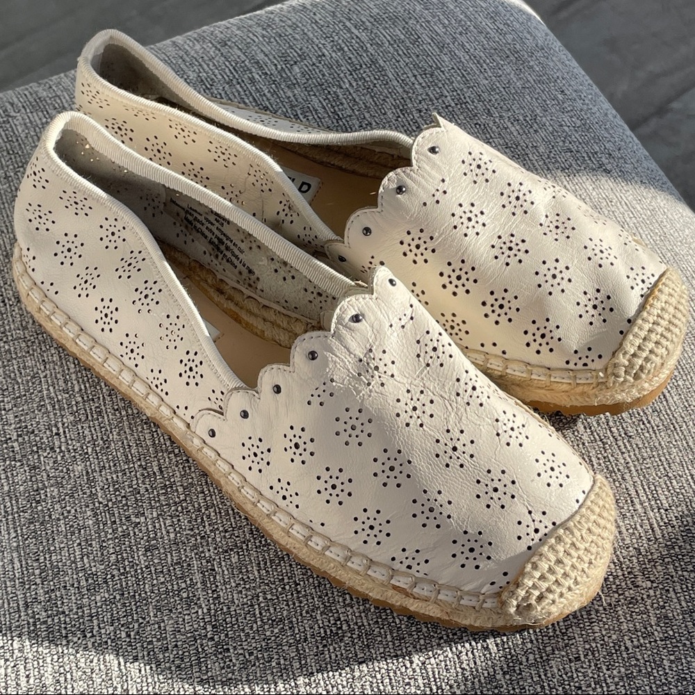 Karl Lagerfield espadrilles-laser cut scallop
